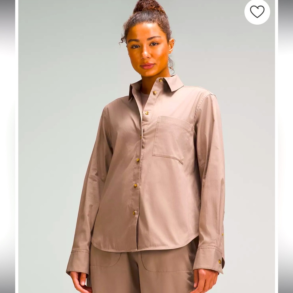 NWT Lululemon “Relaxed-Fit Cotton-Blend Poplin Button-Down Shirt”
